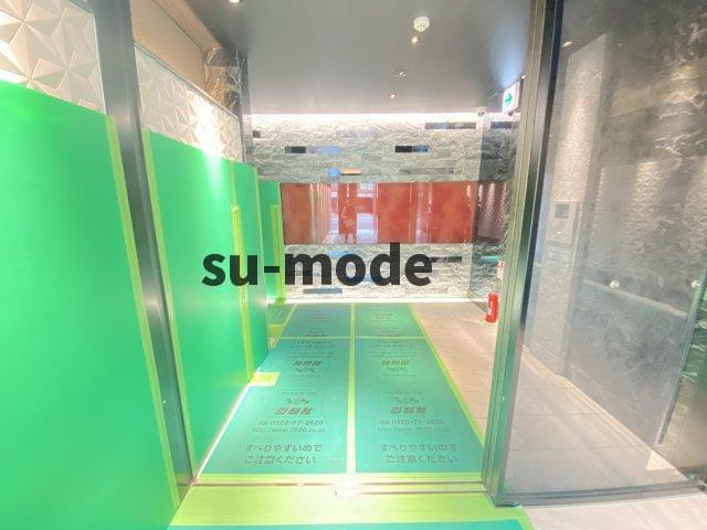 S-RESIDENCE千里丘のエントランス