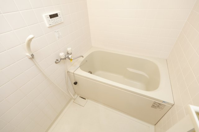 ガーデンハウス壱番館の浴室