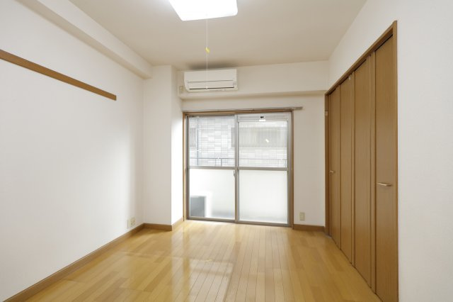 ガーデンハウス壱番館の洋室