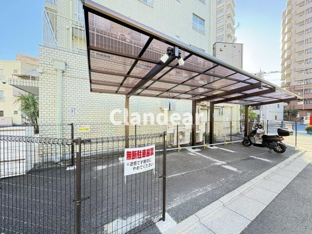 梅島コーポの駐輪場|ドキドキの新生活も、安心してスタート。ぴったりの住まいを見つけませんか？クランディアが一緒に住まい選びをサポートします‼　まずは、お気軽にお問合せください　＃クランディア