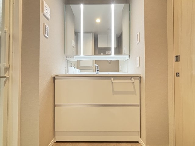 東京ミッドベイ勝どきの独立洗面台