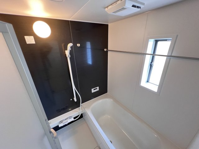 新築　高崎市吉井町吉井川第3　クレイドルガーデン　2号棟の浴室|　乾燥・暖房・涼風と充実の内容！お風呂に入る前に暖房をつけておけば、寒い嫌な思いはしません。									

