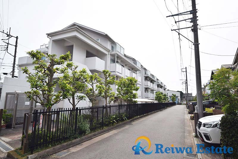 ハイマート辻堂の外観