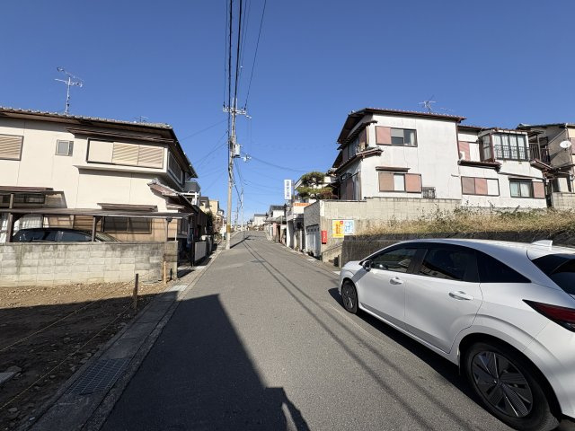 【売土地】長岡京市柴の里15「西向日駅」の前面道路含む現地写真