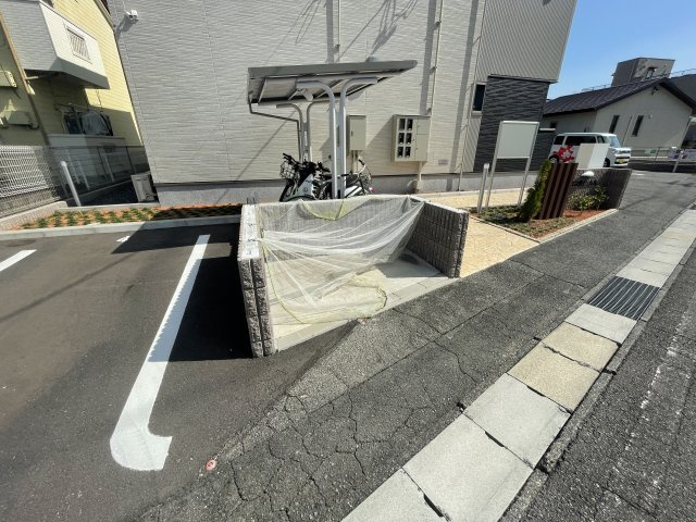 アンティームⅡの駐車場
