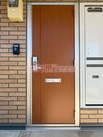 コルリスB棟の玄関|シンプルで使いやすい玄関です