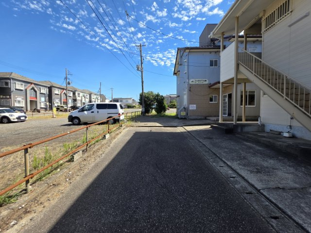新潟市西区五十嵐二の町【コーポアベ】のその他|前面道路