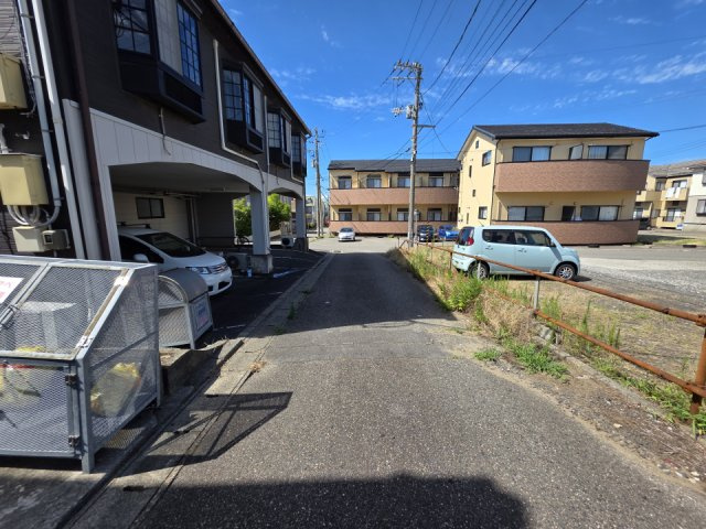 新潟市西区五十嵐二の町【コーポアベ】のその他|前面道路