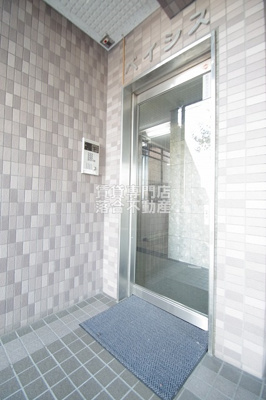 【エントランス】 | アート・フルベイシス | オートロック付きで安心♪