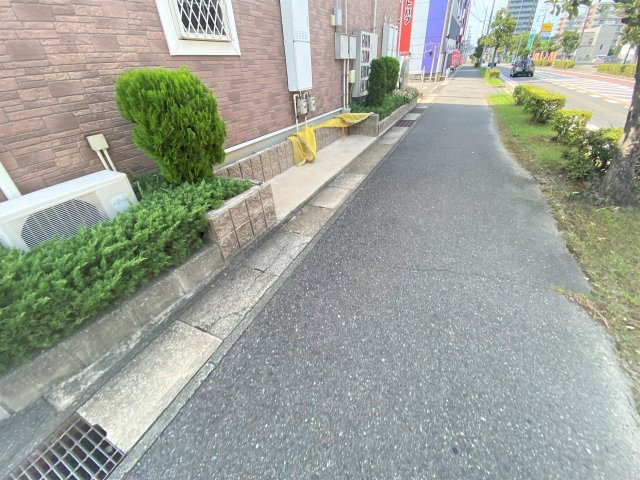 メゾンド・ラポールの駐車場