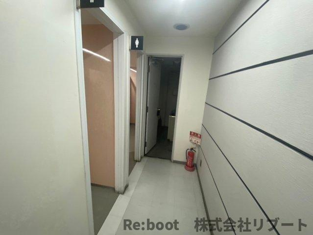 和紅ビルのトイレ