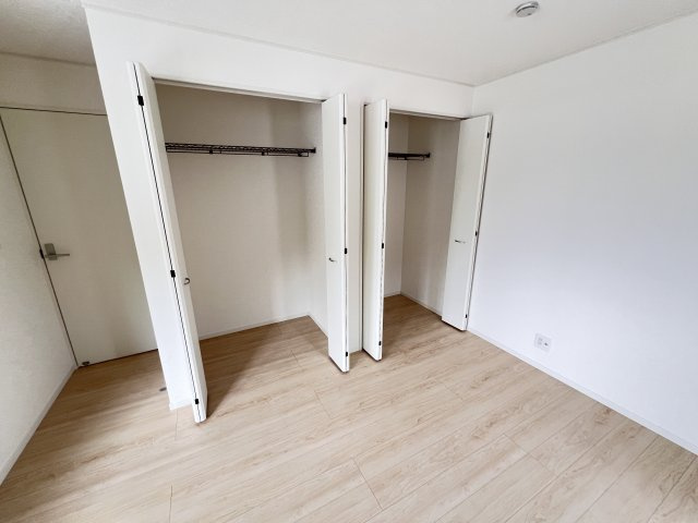 新築　高崎市吉井町吉井川第3　クレイドルガーデン　3号棟の収納|　それぞれのお部屋に収納スペースがあるのでお片付け上手で室内もスッキリ♪
