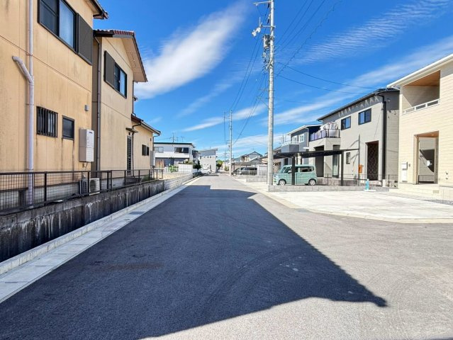 新築戸建　大垣市東町　全6区画分譲の前面道路含む現地写真|「現地（2026年10月2日）撮影」
■前面道路　
■ヤマダ不動産　株式会社リライフ