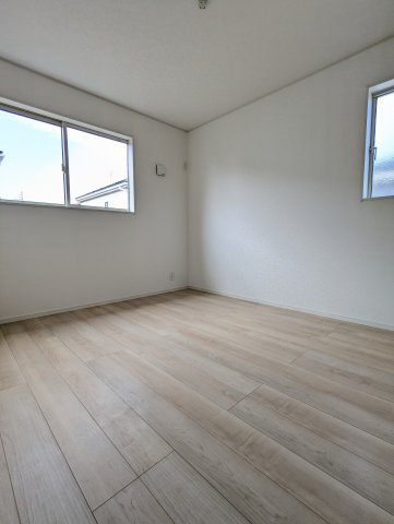 日立市久慈町　第25の洋室|木の温もりがナチュラルで窓から差し込む優しい光にぴったりの空間プライベート空間が楽しめます～！