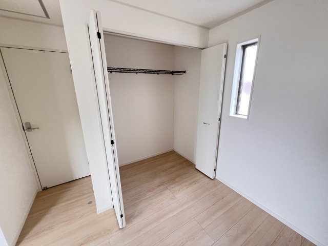 新築　高崎市吉井町吉井川第3　クレイドルガーデン　4号棟の収納|　それぞれのお部屋に収納スペースがあるのでお片付け上手で室内もスッキリ♪

