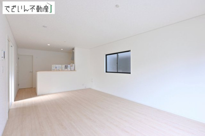 【居間・リビング】 | CRADLE GARDEN熊谷市赤城町第3　新築住宅 | ≪1号棟≫
現地(2026年4月撮影)