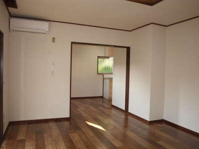 【居間・リビング】 | 大貫邸