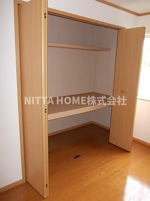 ラフィネ・ロジュマンBの収納|収納力豊富なクローゼット☆彡