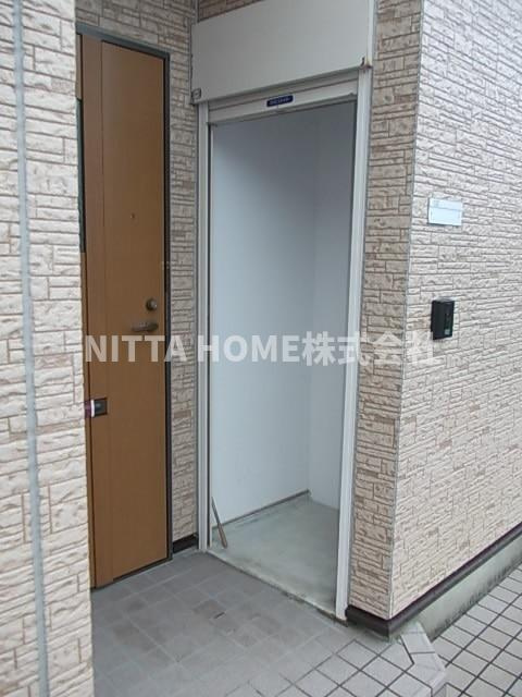 ラフィネ・ロジュマンBの設備|部屋の横に外部収納が付いています！