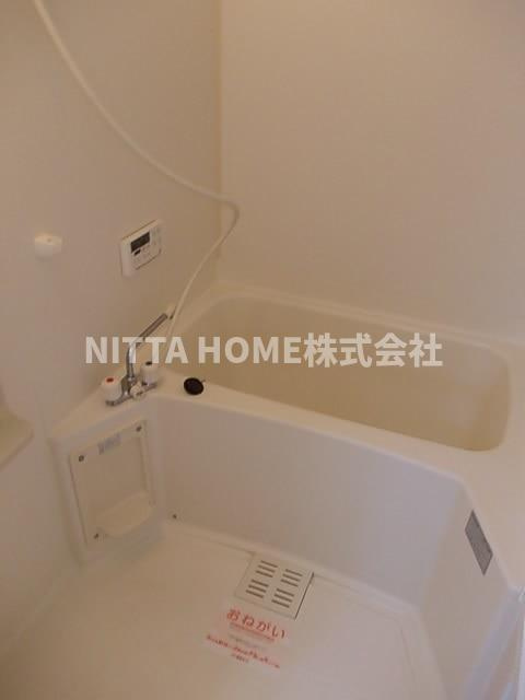 ラフィネ・ロジュマンBの浴室|お風呂には追炊き機能が付いています＊