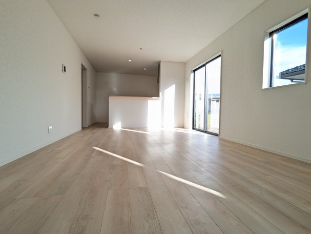 日立市久慈町　第25の居間・リビング|リビングです。一日の長い時間を過ごすリビング♪自然と家族が集まれる空間！家族団らんの時間を優しく見守るリビング～