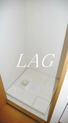 【設備】 | ライフシティ八幡 | 室内洗濯機置き場です。