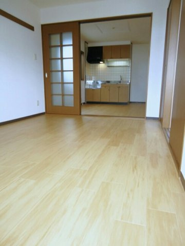 リバーサイドＳの居間・リビング|使いやすい居間です