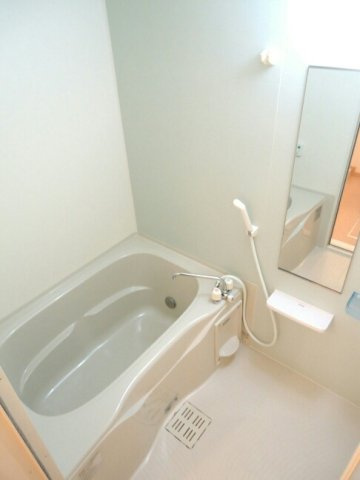 グランドエクセレントの浴室|落ち着いた空間のお風呂です