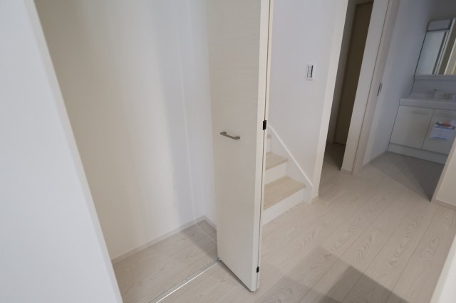 《仲介手数料無料》緑区大字大門1408-7新築一戸建てTerrechezの玄関