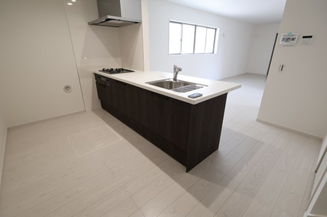 《仲介手数料無料》緑区大字大門1408-7新築一戸建てTerrechezのキッチン