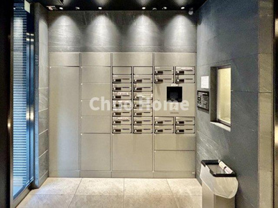 【設備】 | ガリシア東上野 | 【宅配ボックス】在宅時・不在時に関わらず、居住者の代わりに非対面で宅配物を受け取ってくれる便利な設備です。わかりやすくご説明致しますので見学時にはお部屋だけではなく共用部分もぜひチェックしてください。