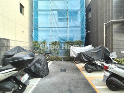 【駐車場】 | ガリシア東上野 | 【バイク置場】最新の空き状況や費用などの詳細は担当スタッフまでお問い合わせください。