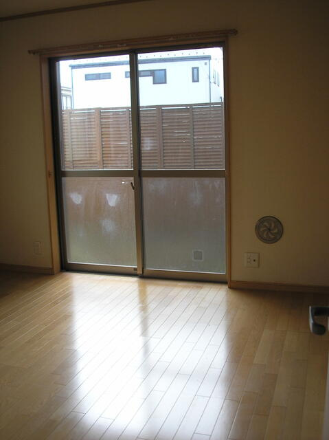 メイプルテラスの居間・リビング