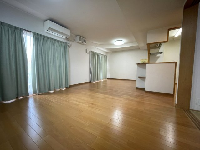 サントノーレ高松西壱番館の居間・リビング