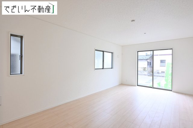 【居間・リビング】 | CRADLE GARDEN熊谷市赤城町第3　新築住宅 | ≪2号棟≫
現地(2026年4月撮影)