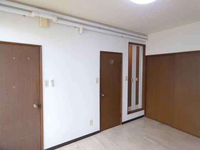 Ｆ＊ＢＯＸの居間・リビング