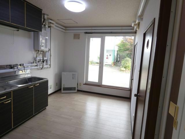 Ｆ＊ＢＯＸの居間・リビング