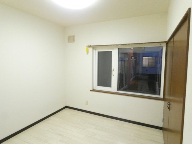 Ｆ＊ＢＯＸの洋室