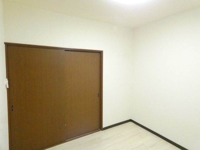 Ｆ＊ＢＯＸの洋室