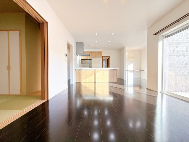 【居間・リビング】 | 高崎市吉井町吉井　中古住宅