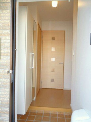 オルキスコートの玄関