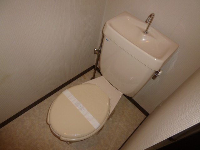 フォレスタのトイレ|温水洗浄便座に変更
