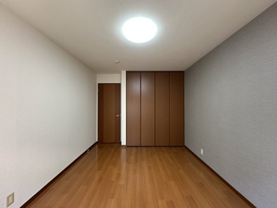 【洋室】 | ハーモニー桂離宮