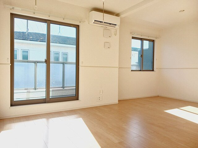 スカイガーデンＡの居間・リビング