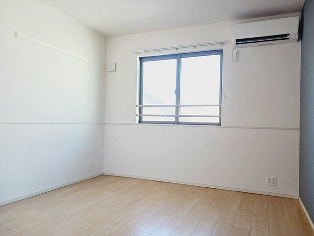 スカイガーデンＡの洋室