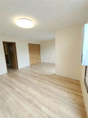 【居間・リビング】 | ヴィラナリー港晴 | ゆったりとしたリビングです