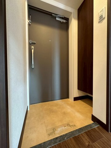 【玄関】 | La Douceur南茨木