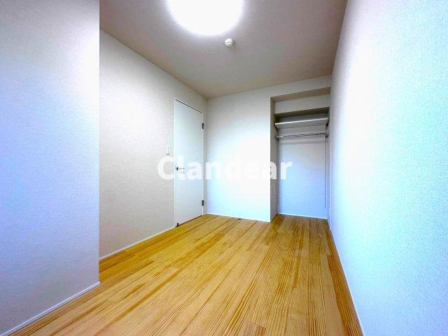 ベルシャトゥ谷塚の洋室|ドキドキの新生活も、安心してスタート。ぴったりの住まいを見つけませんか？クランディアが一緒に住まい選びをサポートします‼　まずは、お気軽にお問合せください　＃クランディア