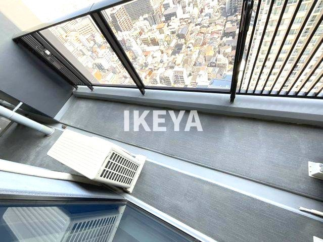 シティタワー梅田東のバルコニー