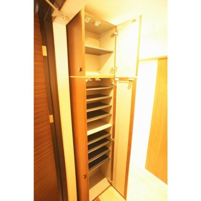 ポルックスの玄関